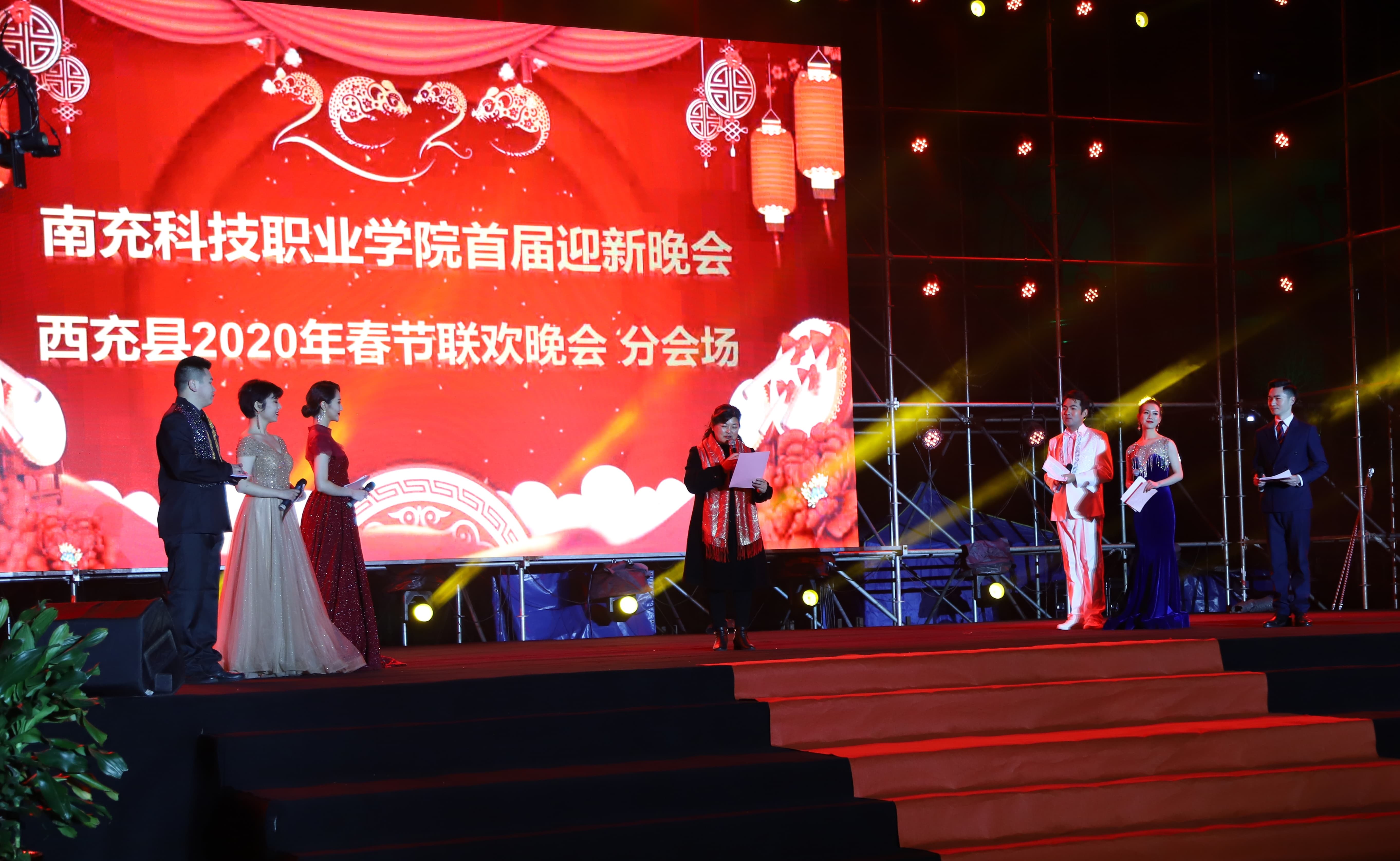 ef1927d5cb53d6209e174a909077cf4.jpg