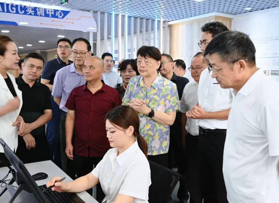 66d905d7efc4d.jpg 7653e7bb0ff012267d20f9c970791133.jpg