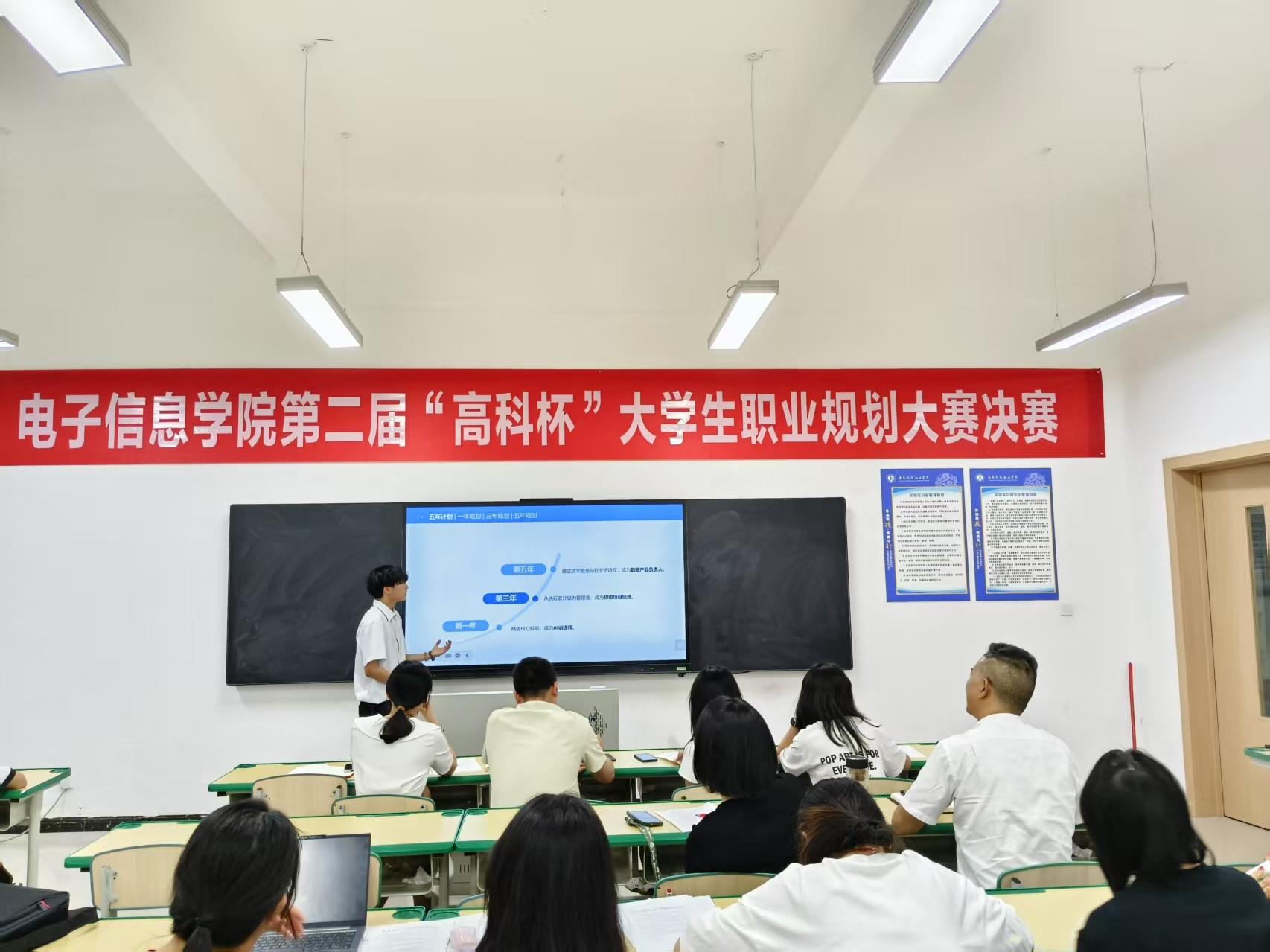 ea638f32a9ae91c5b1068bf88186bf75.jpg