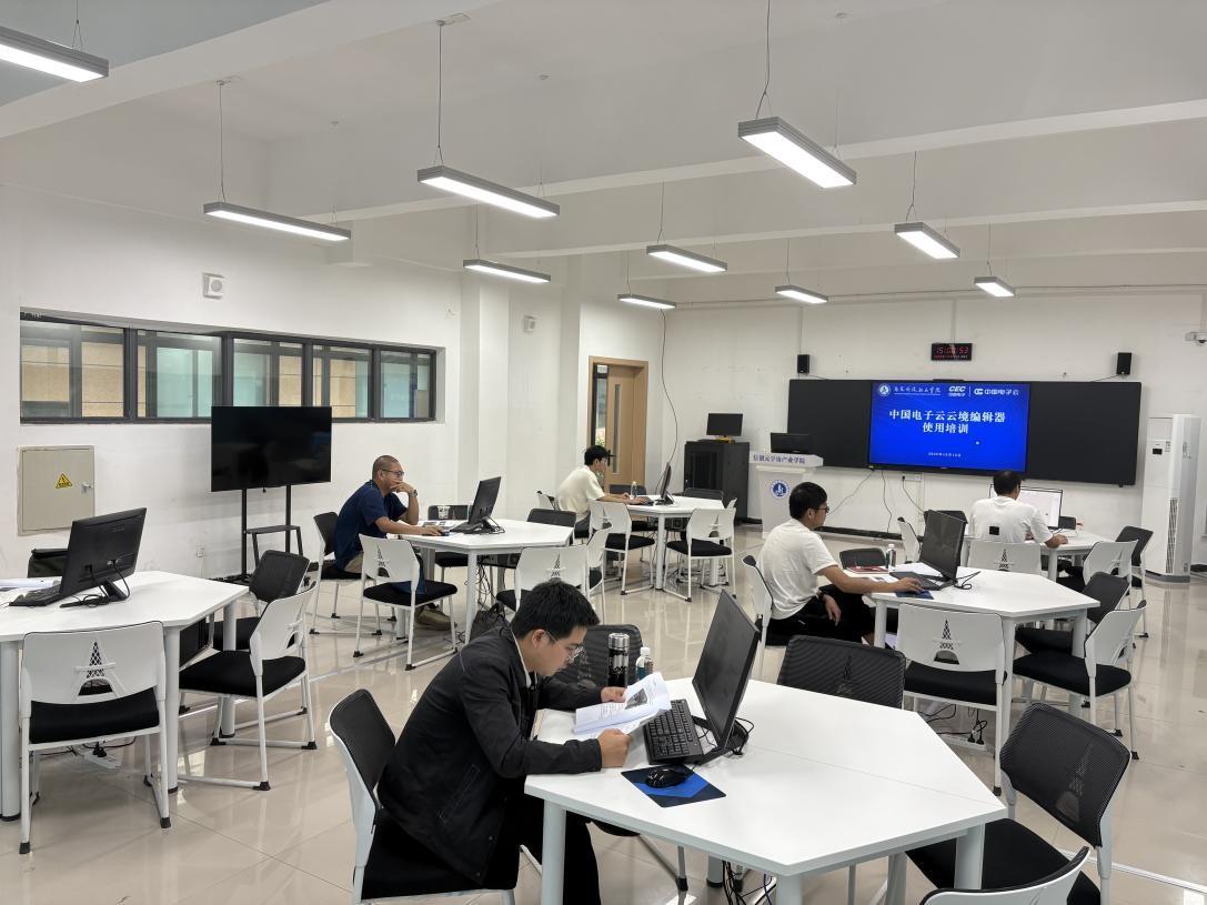 690afee0d01ee.jpg b1888d7b692f15ce937f40a9277ce1bc.jpg