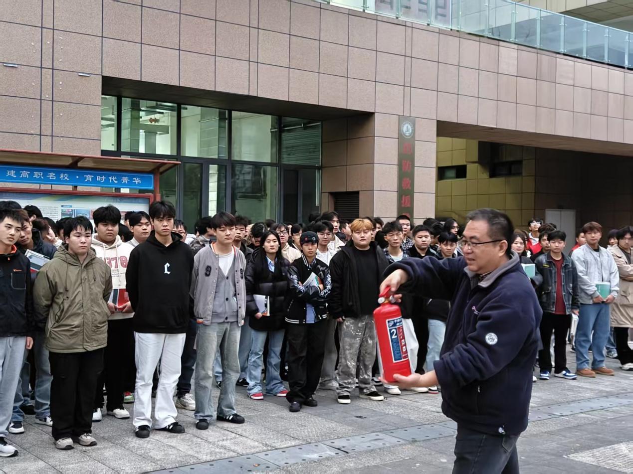 690c75dccf3ae.jpg 5476c9515ab60176705bd975bd61aad4.jpg