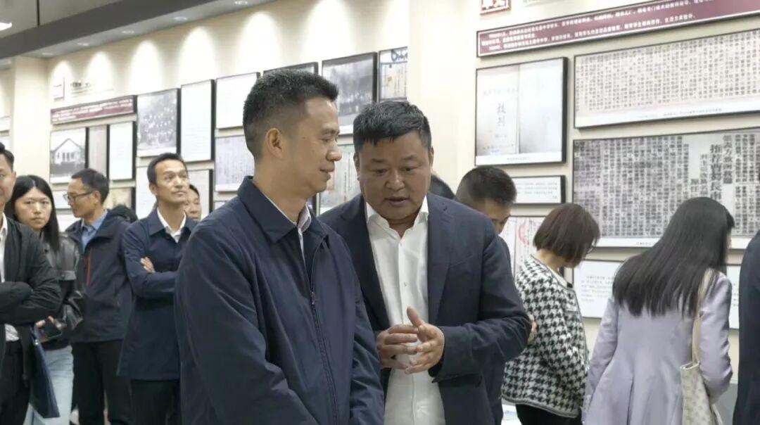 6912a316254f7.jpg b4d99a87efca0067496c384bd2688264.jpg