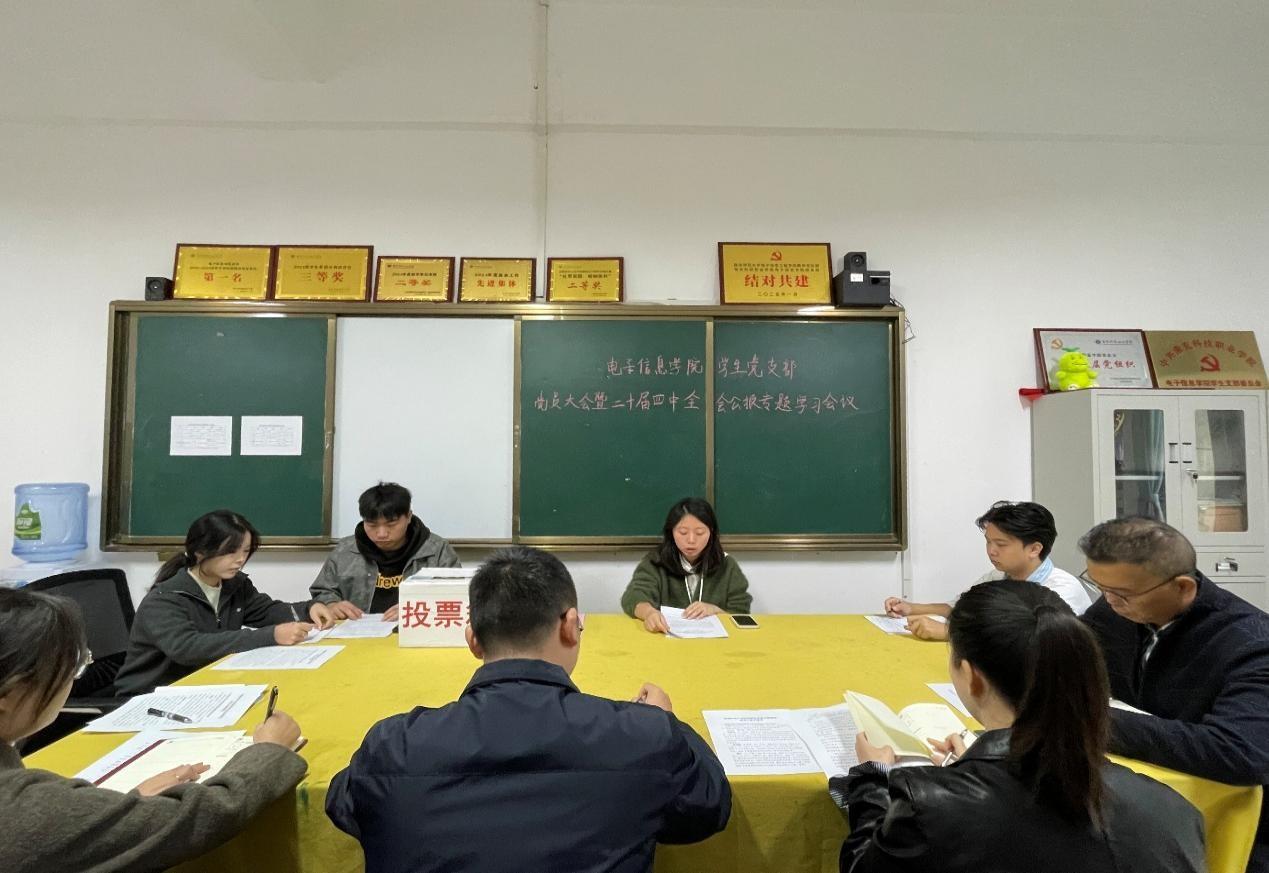 69145a2e69674.jpg 74bf52d96719bcffc7afb72fe83a354f.jpg