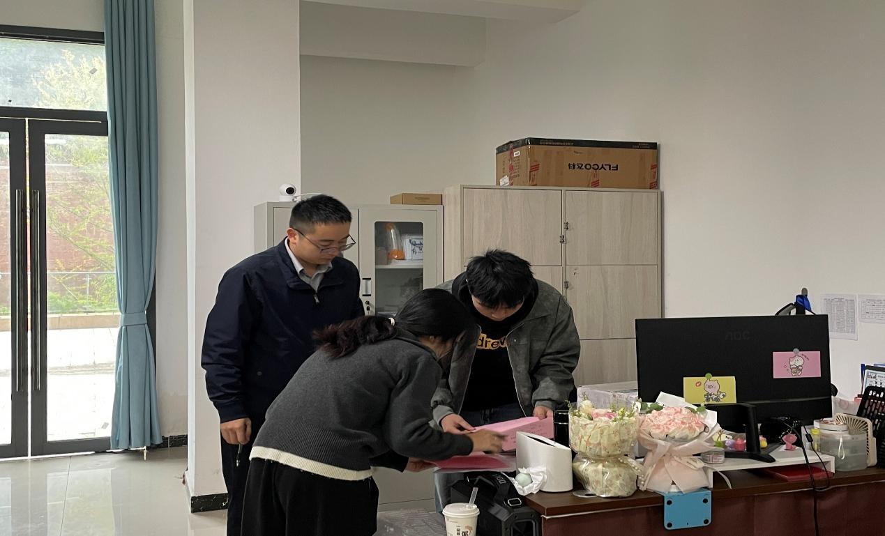 69145a4751b4b.jpg d9023ed3549e88af049e77c40766ecc4.jpg