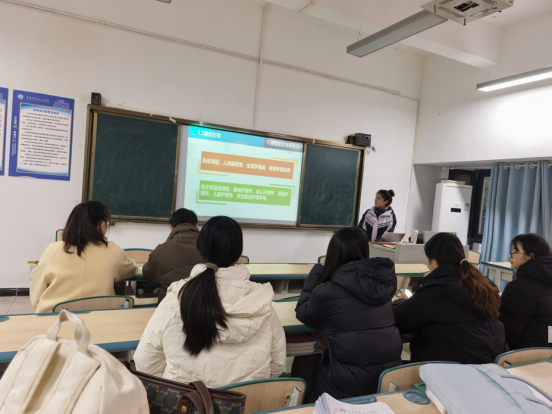 69377b9b8becf.png image.png