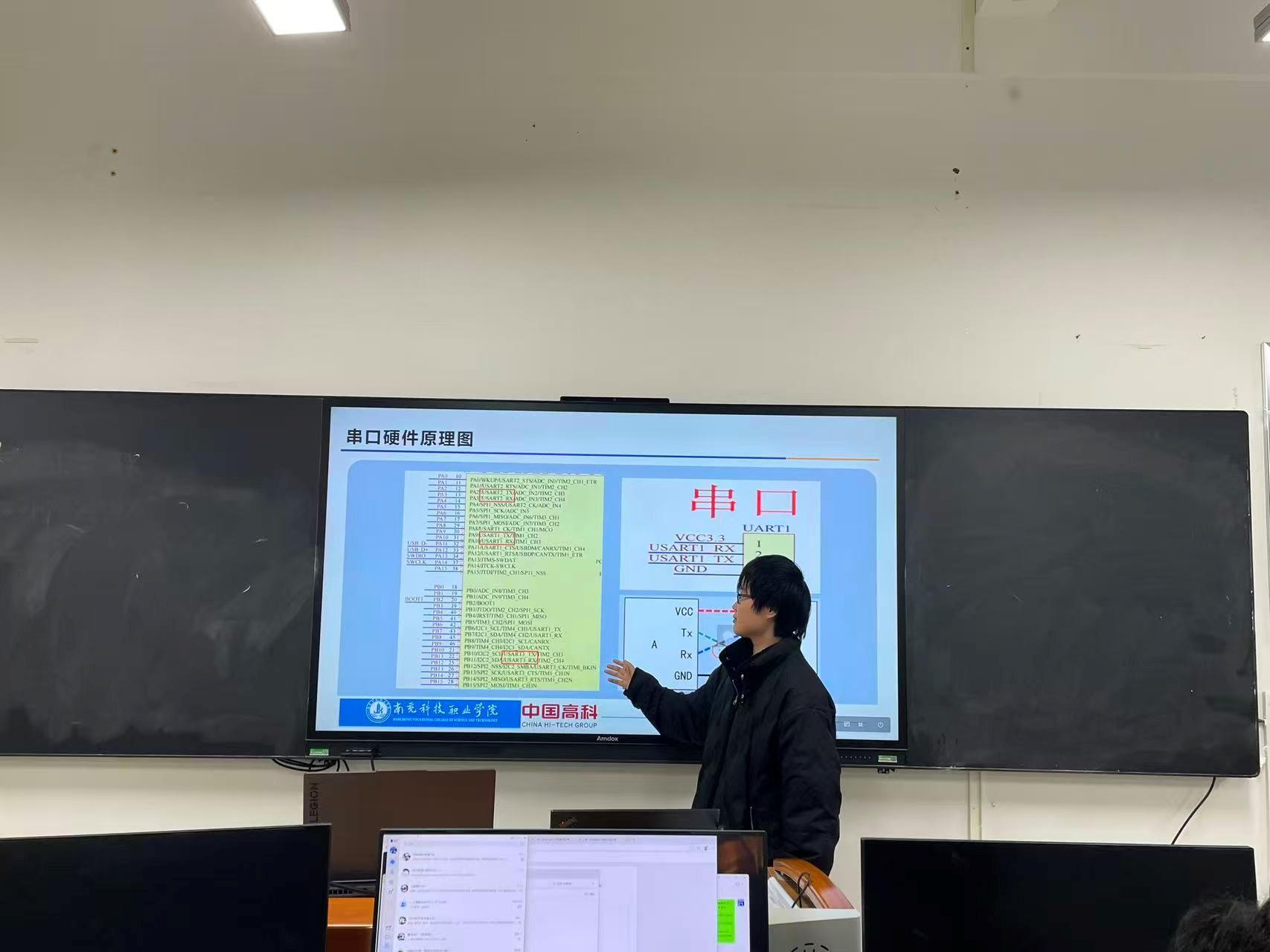 69392382360fa.jpg 4b36e1e5de75a1ff1df816b96ca0c31d.jpg