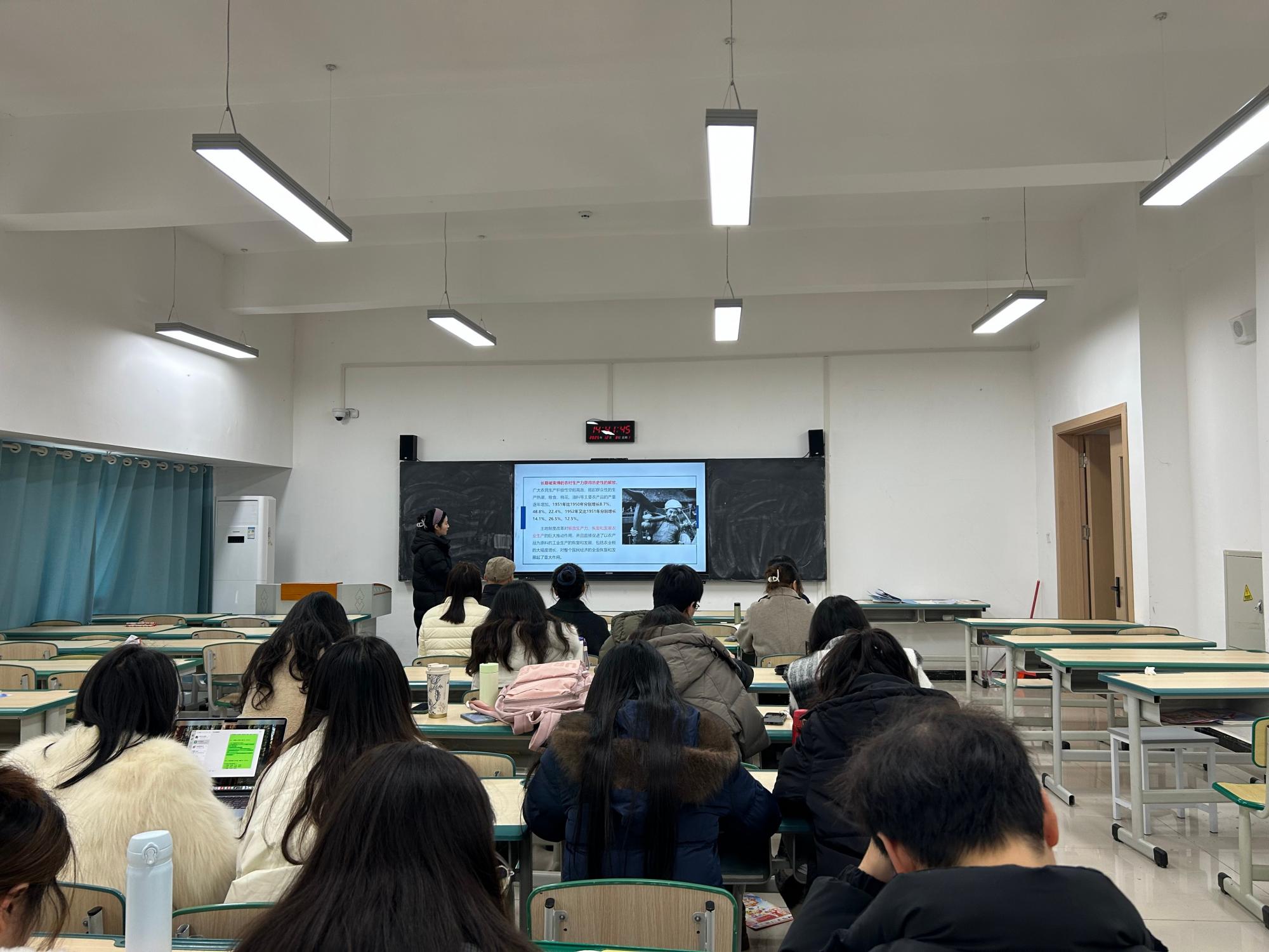 693b93ba862e6.jpg 693b93ba862e6.jpg