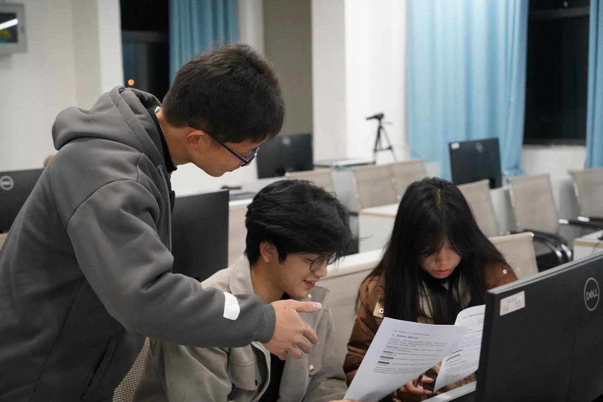 694b5a498198b.jpg 70dd934145a912010a88b910c2dc368b.jpg