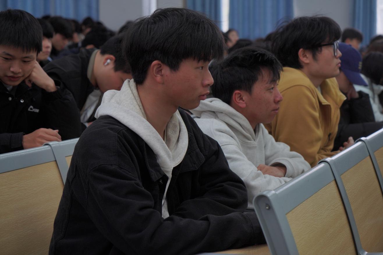 69cb3b51c6ec5.jpg ed5e15ca1011470a9b5134c3fa15c170.jpg