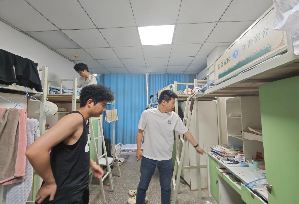 6a28b57a0c9a3.png 图片2.png