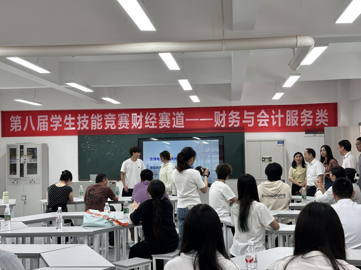 6a324d785cd7d.png 图片1.png